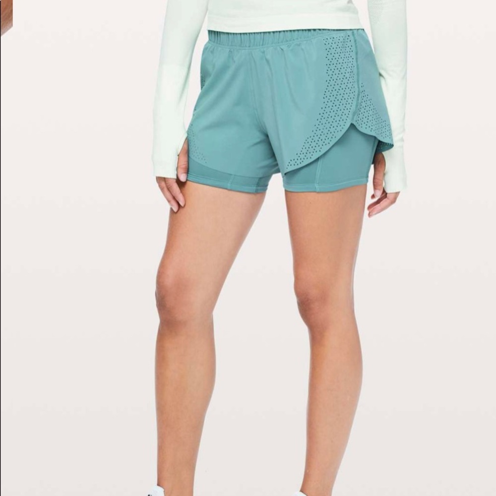 Lululemon Laser Speed Train Short *4.5"